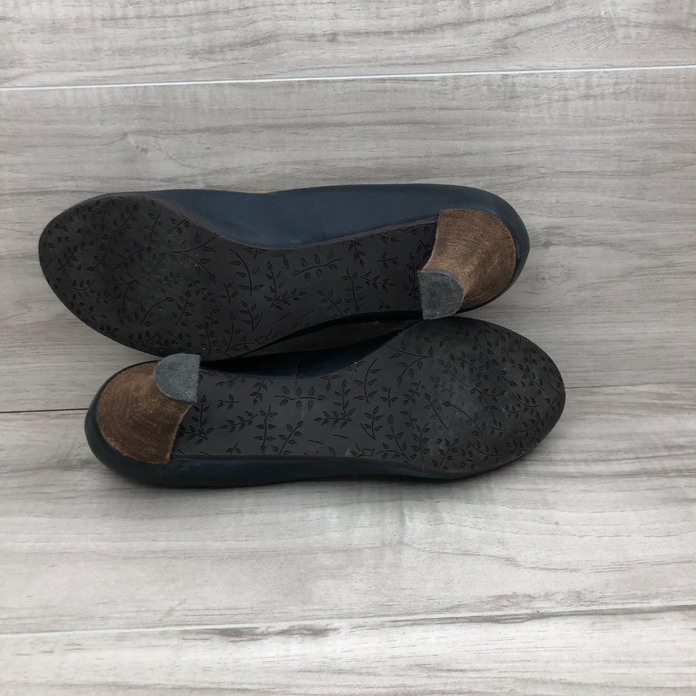 Anthropologie Miss Albright Heels Women's 9 B Blue Leather Budding T Strap Slip - Picture 12 of 12